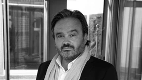 Knallhart mit weichem Akzent