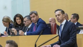 CSU und Freie Wähler ändern Geschäftsordnung des Landtags