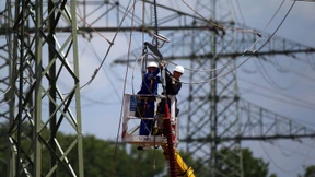Gericht untersagt höhere Renditen für Stromnetzbetreiber