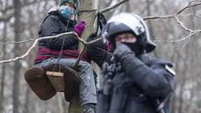 Polizei räumt letzte Camps im Dannenröder Forst