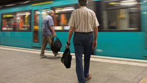 Muss die Krankenkasse Fahrtkosten zur Arbeit zahlen?