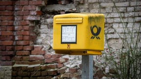 Unbequemer für die Kunden, die Post profitiert