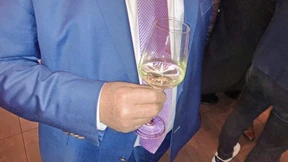 Weißwein für Kubicki, Wasser für den Pressesprecher