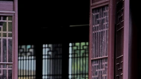 Zwei Mondflecken ohne Ahnung vom Tod