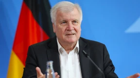 Seehofer verzichtet auf Strafanzeige wegen „taz“-Kolumne