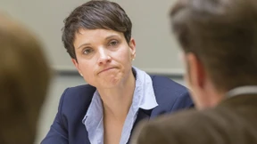 Petry verstärkt Kritik am Islam
