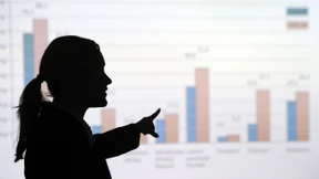 Frauen erobern die Büros