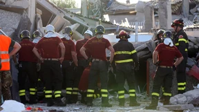 Nach dem Beben die Nachbeben