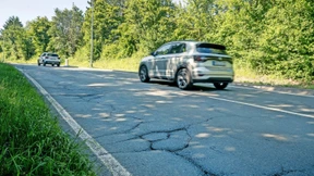 Viele Schlaglöcher bleiben offen, weil Geld fehlt