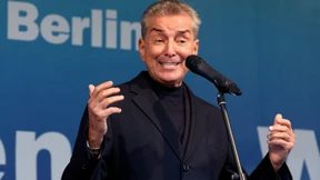 Kundgebung nach Friedman-Ausladung auf Markt Klütz