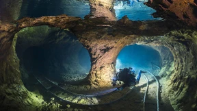 Die Verzauberung der Welt: Tauchen in den Opalminen von Červenica