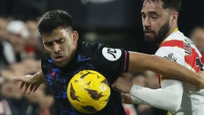 Fußballfan belästigt Profi mit Finger am Po