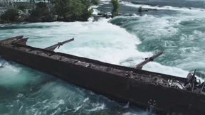 Niagarafälle-Wrack droht Absturz