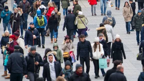 Menschen sehen in hohen Staatsschulden großes Risiko für Europa