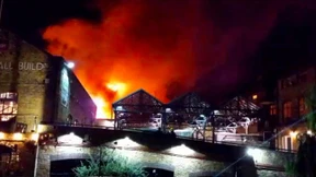 Bekannter Londoner Markt steht in Flammen