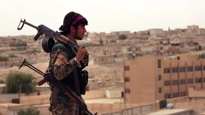 Rebellen erobern erstes Stadtviertel in Raqqa