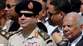 Sisis Marionettenkabinett tritt zurück