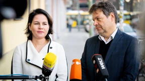 Union nur noch knapp vor den Grünen