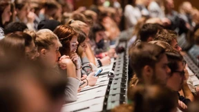 Ein Professor für 90 Studenten