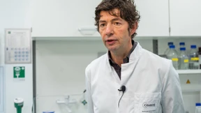 Hintergrundimmunität durch frühere Infektionen?