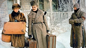 Winterzauber über Blutspuren