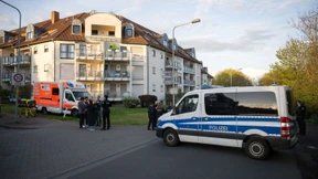 Fliegerbombe bei Razzia wegen gehorteter Weltkriegs-Waffen entdeckt