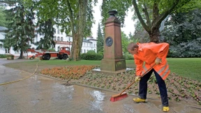 Rechen und größere Becken