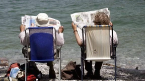 Rentner erhalten 100 Euro als Weihnachtsgeschenk