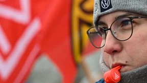 VW-Mitarbeiter erhöhen den Druck bei Tarifverhandlungen