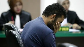 Homosexuelles Paar wird ausgepeitscht 