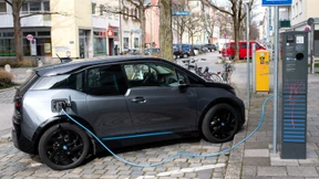 Mehr Elektroautos nachgefragt, aber Verbrenner sind die Mehrheit