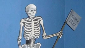 Glückwunsch! Auch schon tot?