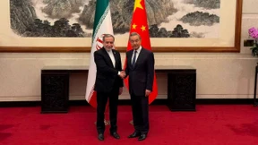China und Iran stimmen sich vor Trump-Besuch ab