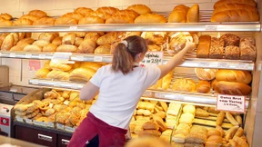 Kunden können sonntags länger Brötchen kaufen