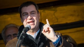 Merkel-Kritik auf Söders Art