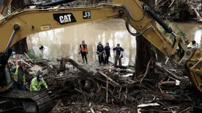 Mehr als 100 Tote bei Flutkatastrophe