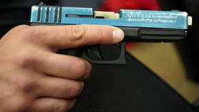 Zweijähriger in den USA erschießt sich versehentlich selbst