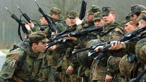 Debatte über Wehrpflicht als Sommerthema?