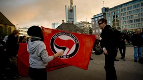 Polizei löst verbotenen „Rave gegen die Troika“ friedlich auf