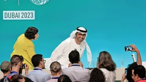 Alle sind voll des Lobes für das Regime