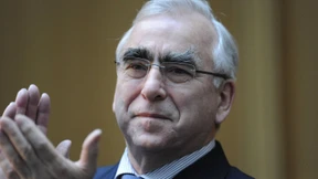 Theo Waigel soll Tarifkonflikt mit Piloten schlichten