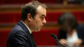 Frankreichs Regierung übersteht zwei Misstrauensabstimmungen