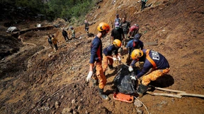 Zahl der Toten auf Philippinen steigt auf 74