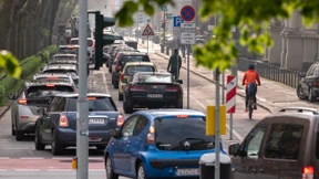 Verklebt und zugenäht