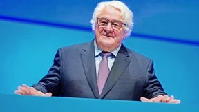 Weißer Rauch über Walldorf