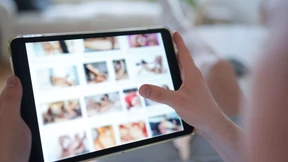 EU-Kommission geht gegen Pornoplattformen vor