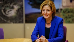 Dreyer distanziert sich von Altkanzler Schröder