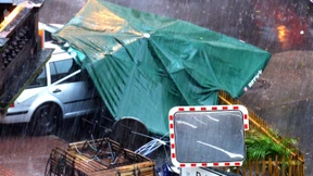 Nach Unwetter haben Aufräumarbeiten begonnen