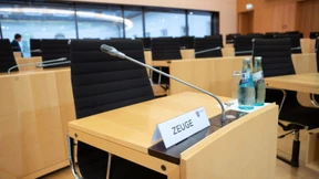 Warum ein Weggefährte des Lübcke-Mörders Waffen tragen durfte