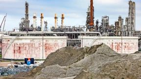 Shell gibt Plan für große Biokraftstoffanlage in Rotterdam auf